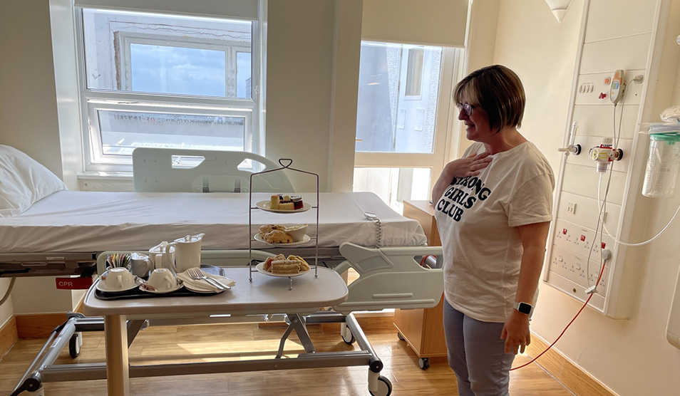 Patient looks at afternoon tea