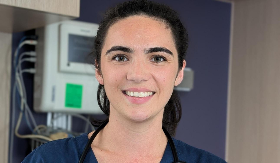 Gabriella headshot profile photo