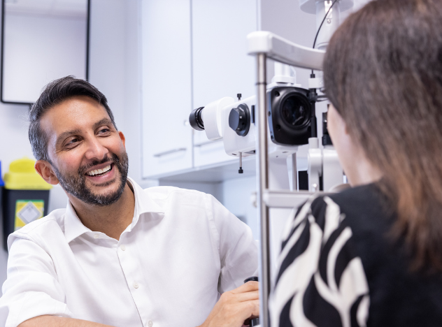 Ophthalmologist with patient